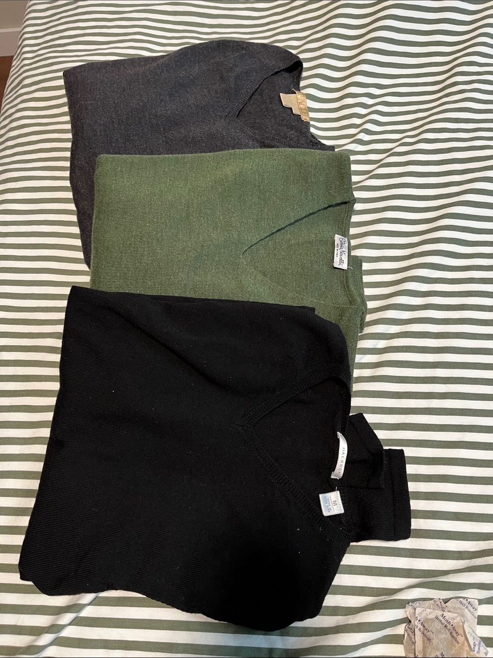 Lot Light Wool Nordstrom and Italy V-Neck Sweaters Black, Moss Green , Dark Grey